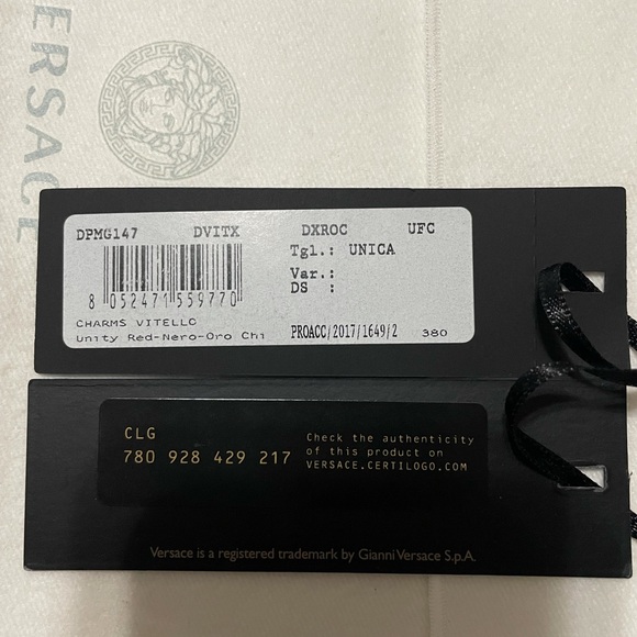 SOLD Authentic Versace bag charm with key ring - Picture 7 of 7